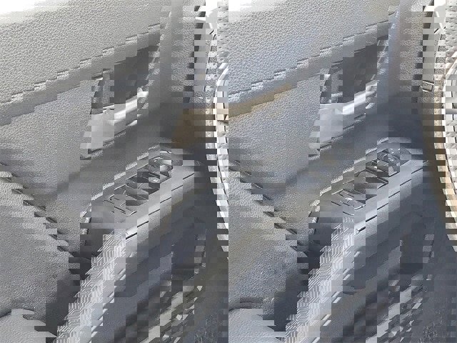 Used 2025 Toyota Tacoma TRD Sport image 11