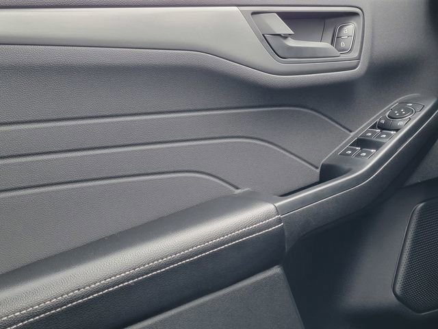 Certified 2023 Ford Escape Active AWD/4WD image 37