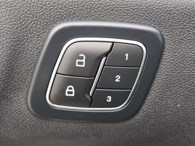 Certified 2025 Ford Escape SE w/ PHEV Premium Package FWD image 14