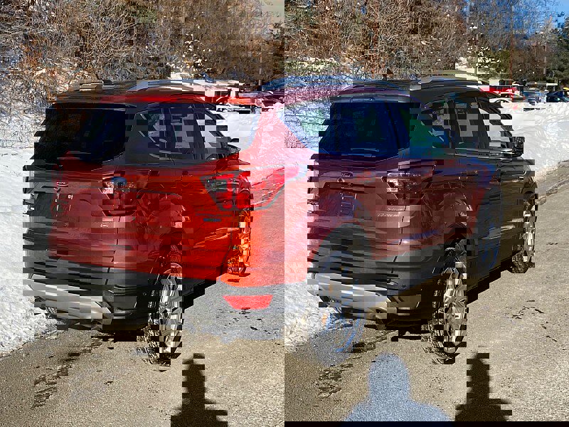 Certified 2019 Ford Escape Titanium image 5