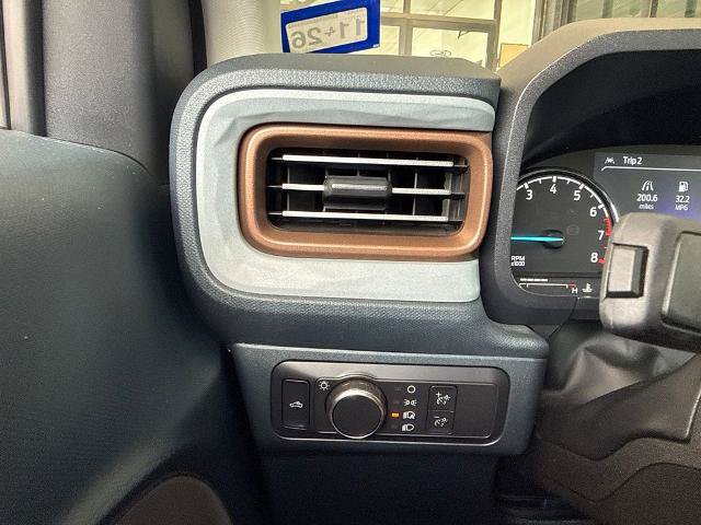 Certified 2022 Ford Maverick Lariat w/ Lariat Luxury Package FWD image 13