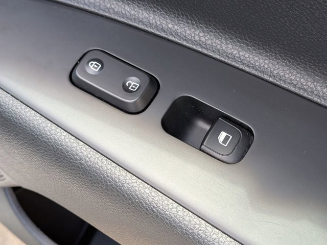 Used 2023 Kia Rio LX FWD image 36
