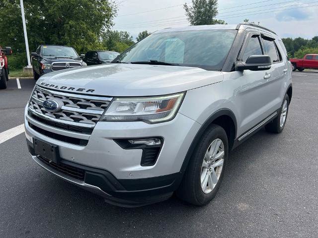 Certified 2018 Ford Explorer XLT w/ Equipment Group 202A AWD/4WD image 3