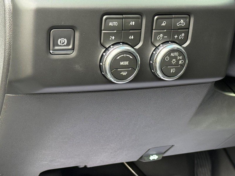 Used 2026 GMC Sierra 1500 AT4 w/ AT4 Premium Package AWD/4WD image 29