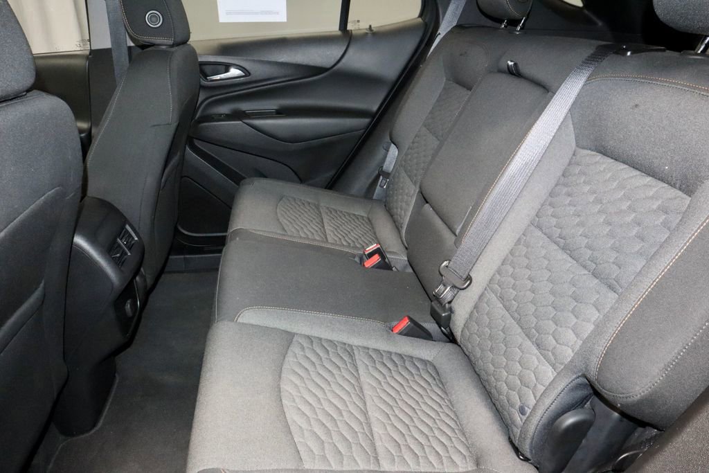 Used 2018 Chevrolet Equinox LT image 23