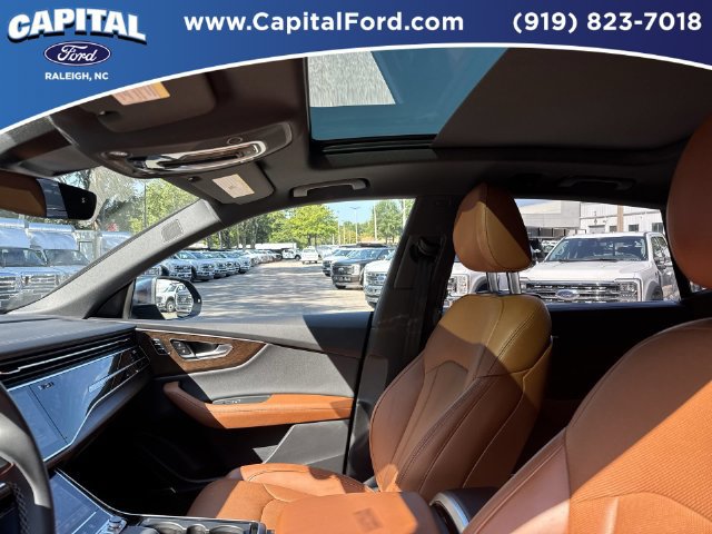 Used 2025 Audi Q8 Prestige AWD/4WD image 22