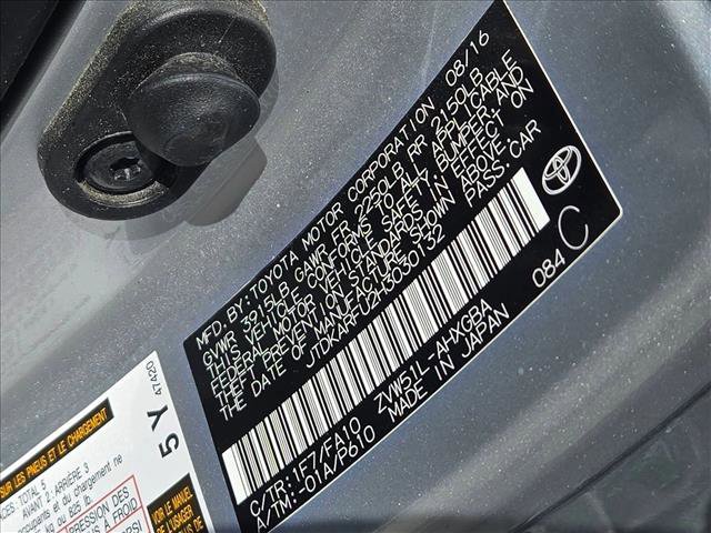 Used 2017 Toyota Prius Three FWD image 22