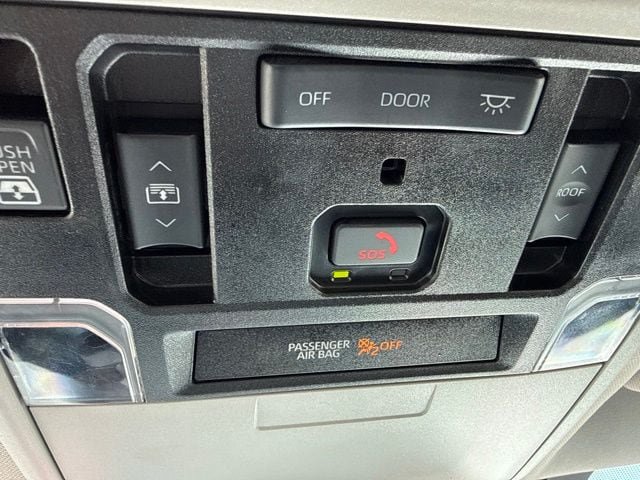 Used 2022 Toyota Tundra TRD Pro AWD/4WD image 32