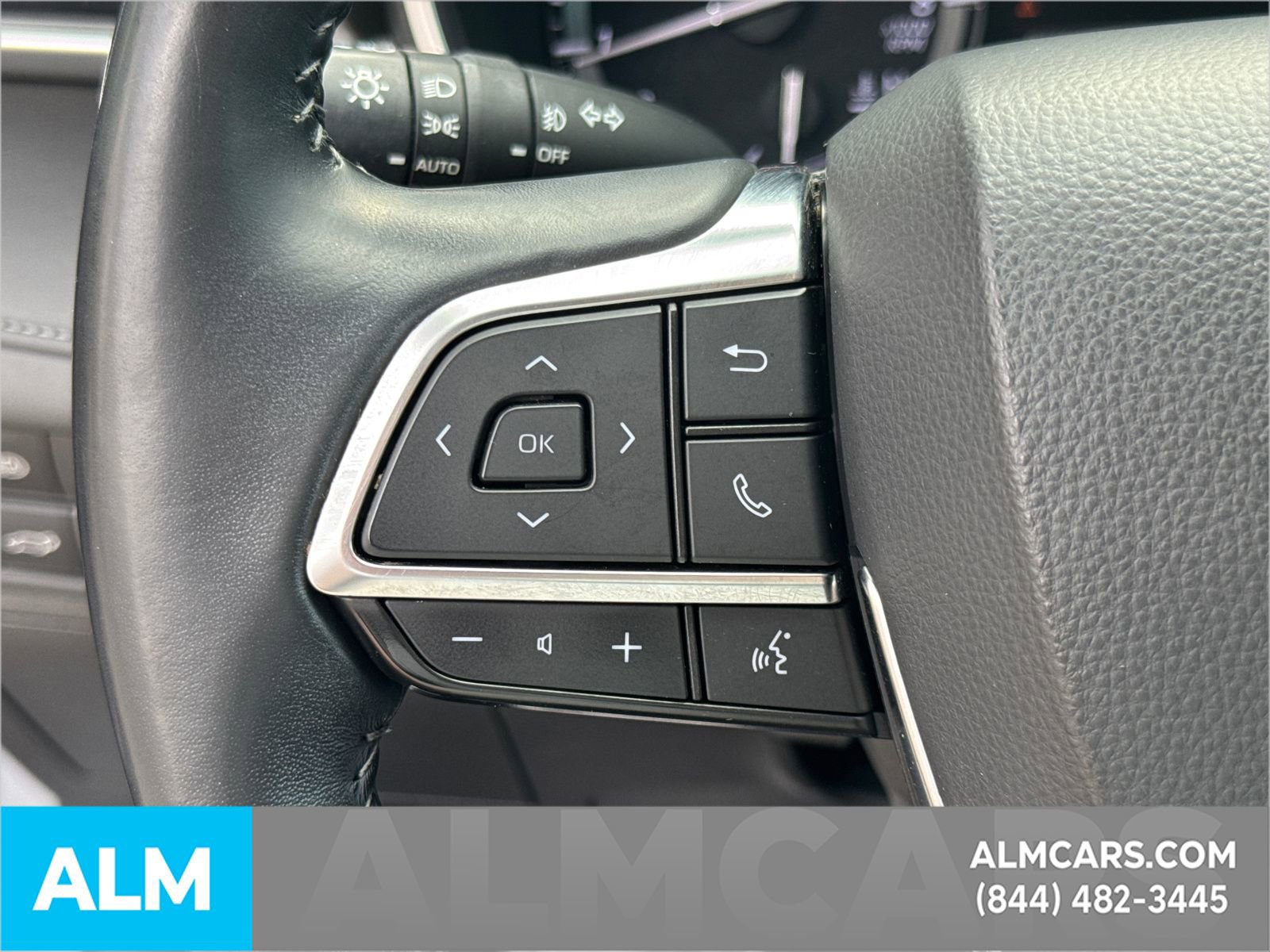 Used 2021 Toyota Highlander XLE image 31