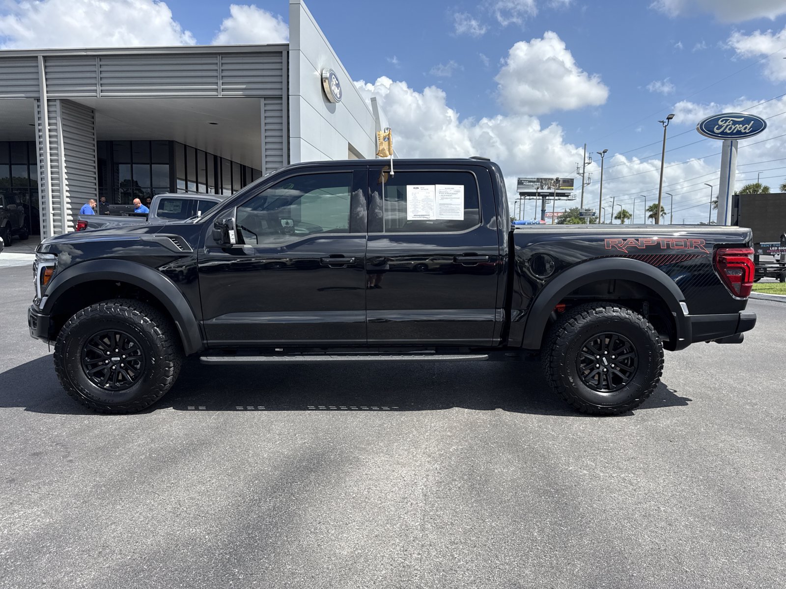 Certified 2025 Ford F150 Raptor AWD/4WD image 8