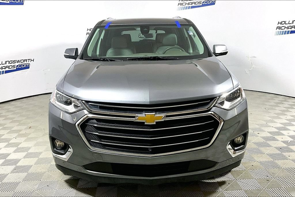 Used 2020 Chevrolet Traverse Premier FWD image 2