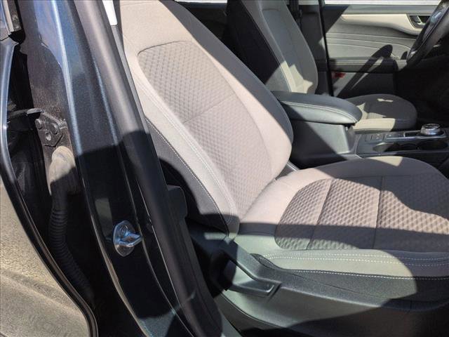 Certified 2022 Ford Escape SE w/ SE Sport Appearance Package image 22