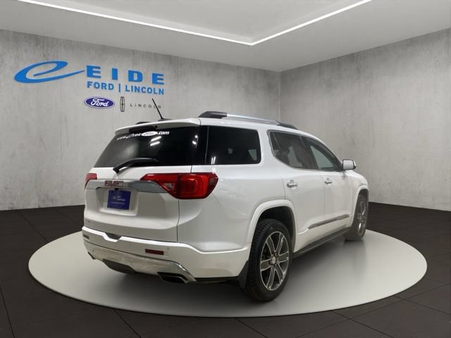 Used 2017 GMC Acadia Denali w/ Technology Package AWD/4WD image 10