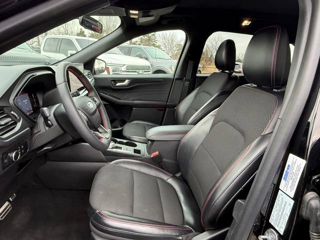 Certified 2024 Ford Escape ST-Line w/ Tech Pack #1 AWD/4WD image 7