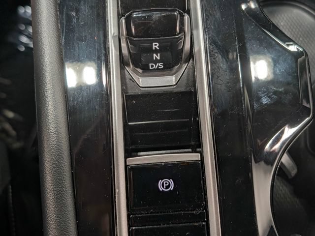 Used 2024 Volkswagen Atlas SE AWD/4WD image 27