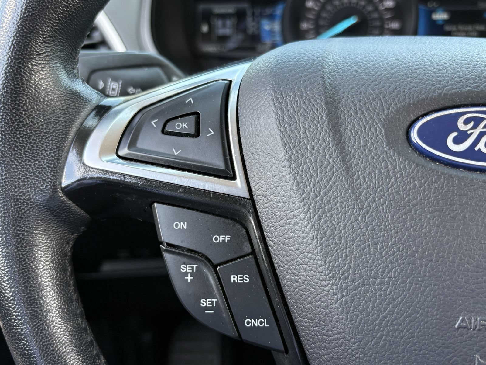 Certified 2024 Ford Edge SEL AWD/4WD image 37