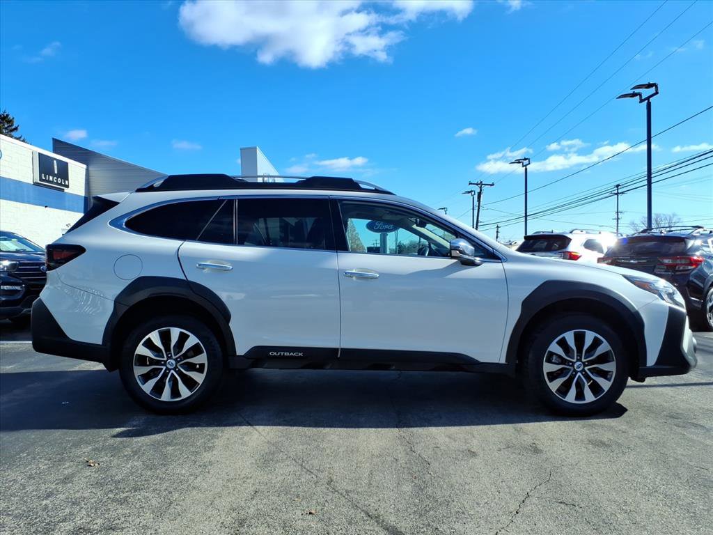 Used 2023 Subaru Outback Touring XT image 8