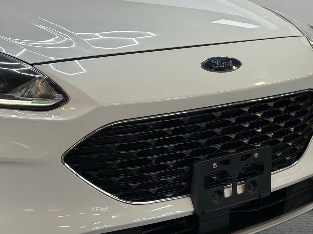 Certified 2020 Ford Escape SE video 3