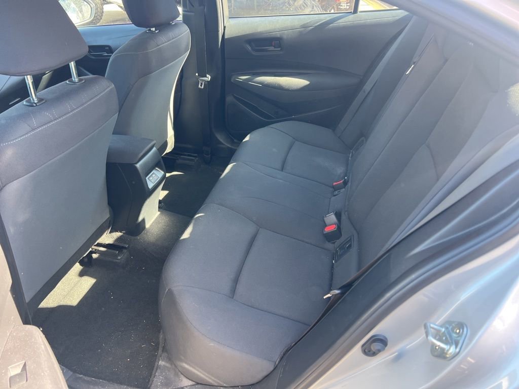 Used 2023 Toyota Corolla LE image 6