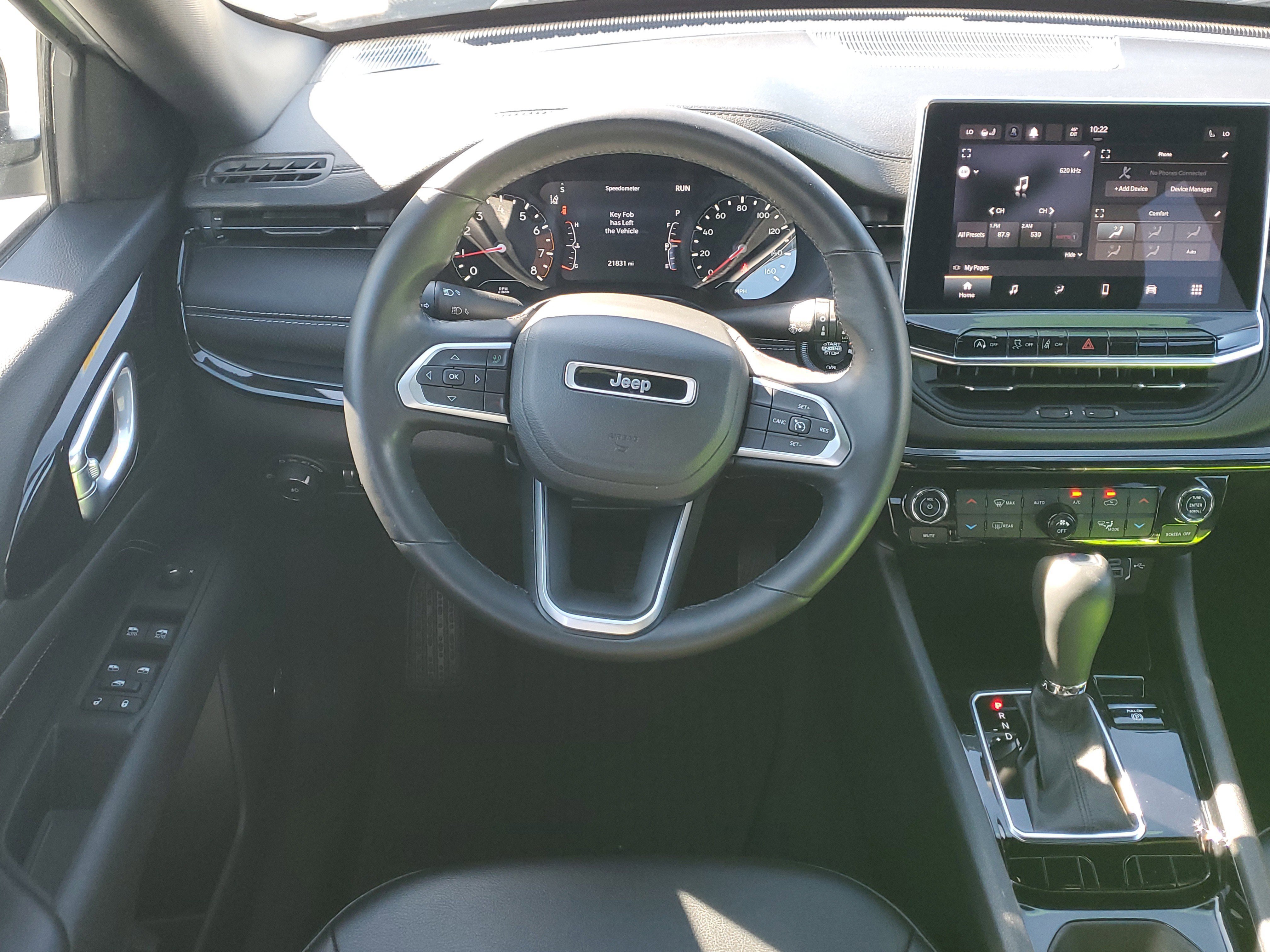 Used 2022 Jeep Compass Altitude w/ Sun and Sound Group image 16