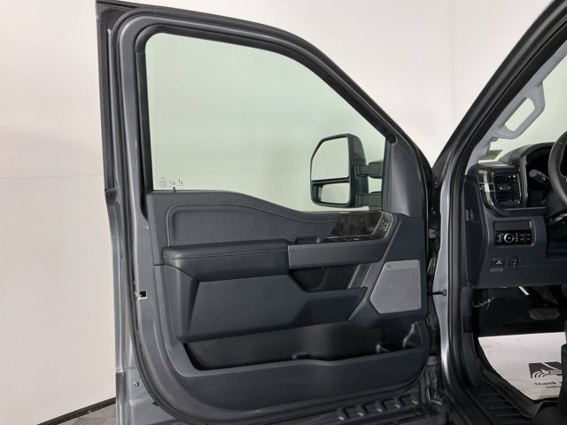 Certified 2025 Ford F450 Lariat w/ FX4 Off-Road Package AWD/4WD image 15