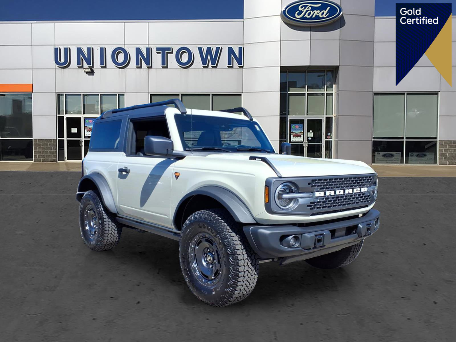 Certified 2025 Ford Bronco Badlands w/ Sasquatch Package image 1