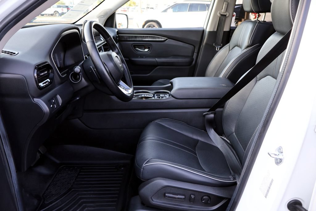 Used 2024 Honda Pilot Elite image 35