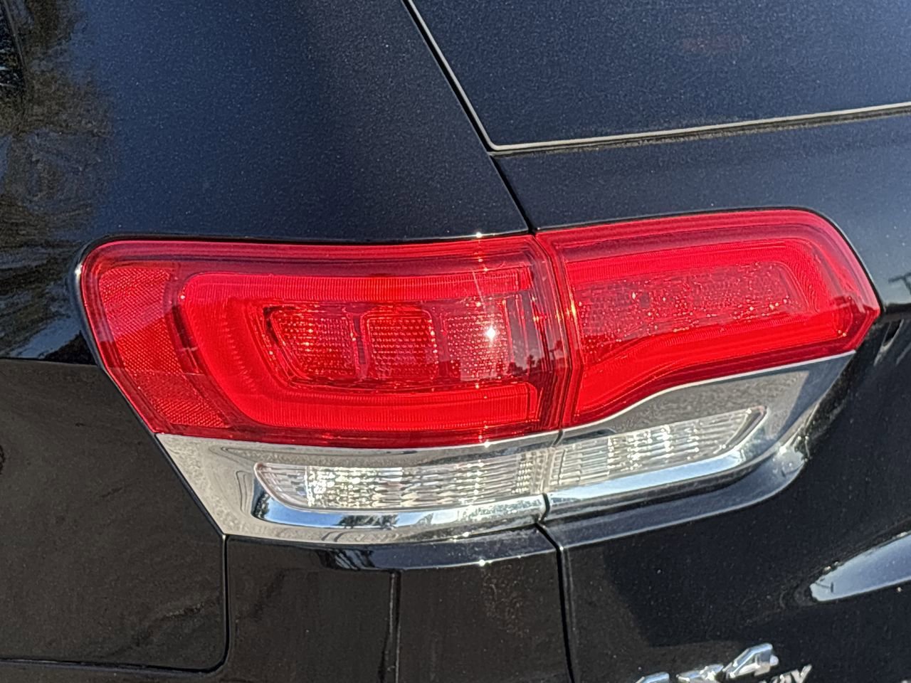 Used 2020 Jeep Grand Cherokee Overland image 13