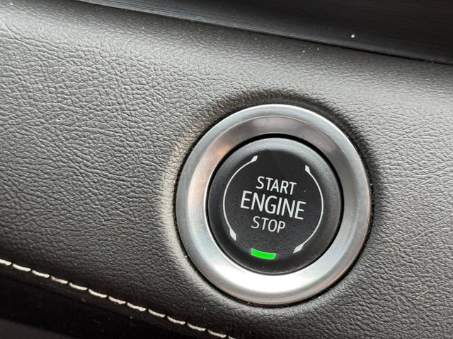 Used 2024 Cadillac Escalade Premium Luxury w/ LPO, Floor Liner Package AWD/4WD image 17
