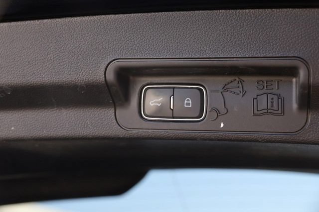 Certified 2023 Ford Explorer XLT w/ Equipment Group 202A AWD/4WD image 8