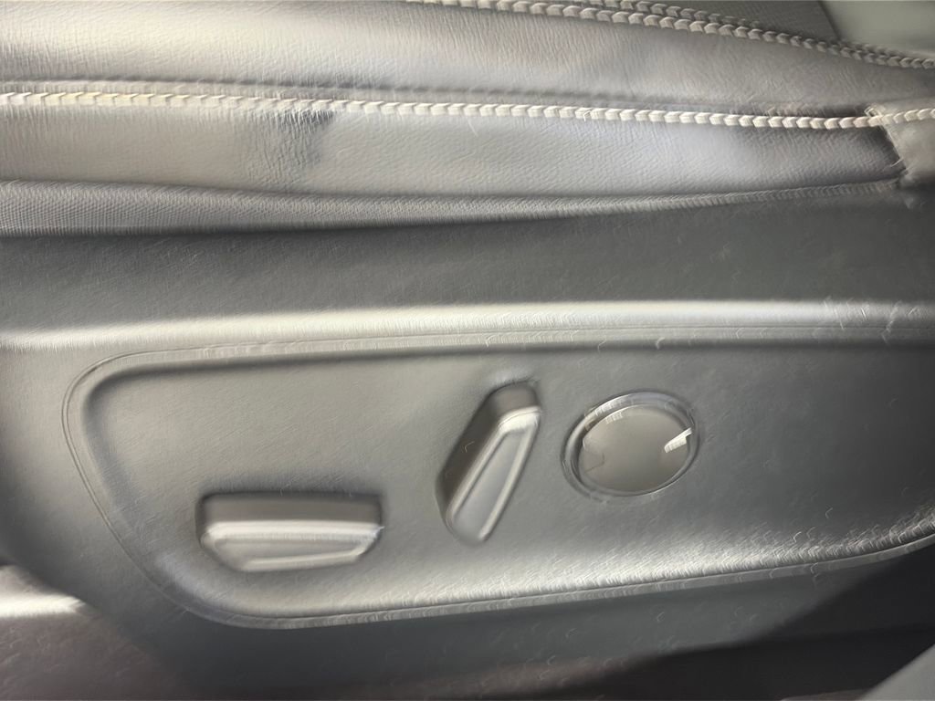 Certified 2020 Ford Escape SE Sport AWD/4WD image 26