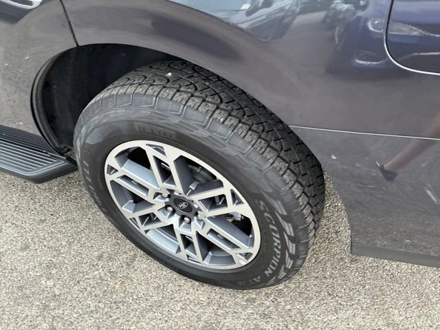 Certified 2025 Ford Expedition Active AWD/4WD image 35