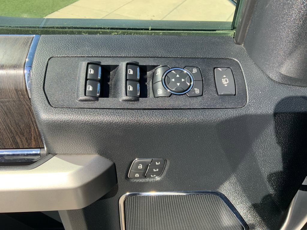 Certified 2020 Ford F450 Lariat w/ Lariat Value Package AWD/4WD image 34
