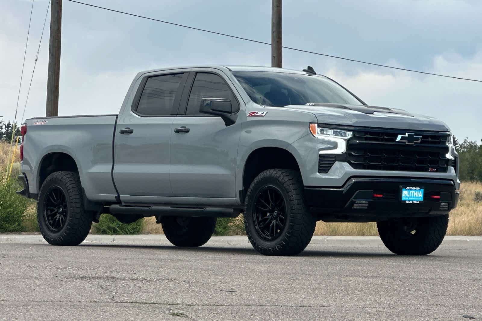 Used 2024 Chevrolet Silverado 1500 LT Trail Boss w/ Convenience Package II AWD/4WD image 9