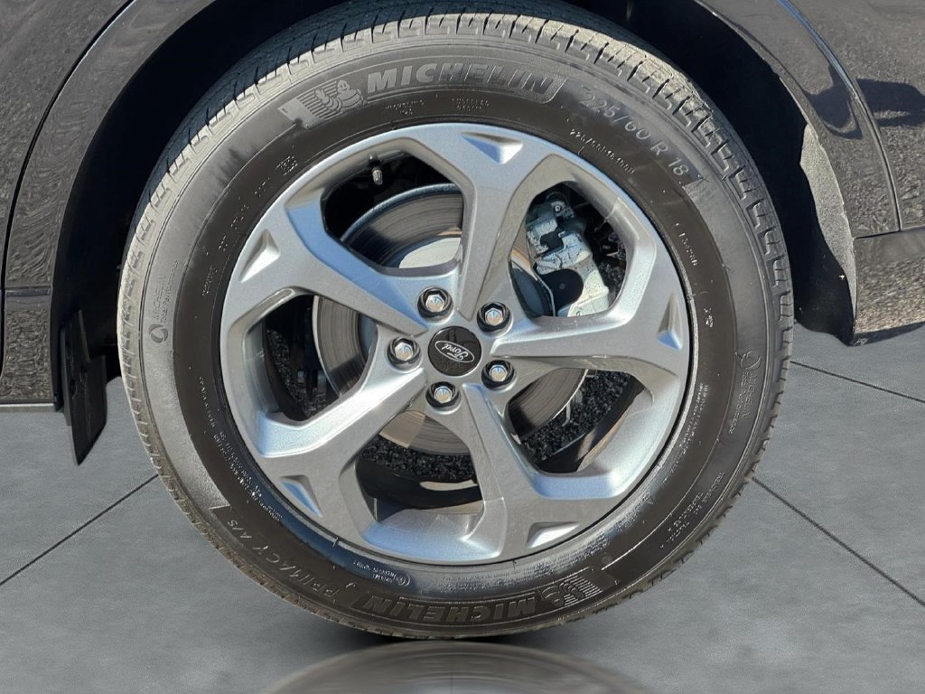 Certified 2024 Ford Escape ST-Line w/ Tech Pack #1 AWD/4WD image 9