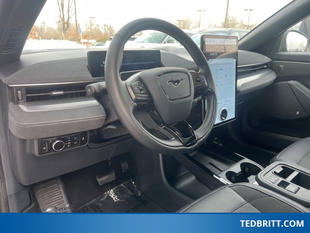 Certified 2025 Ford Mustang Mach-E GT image 25