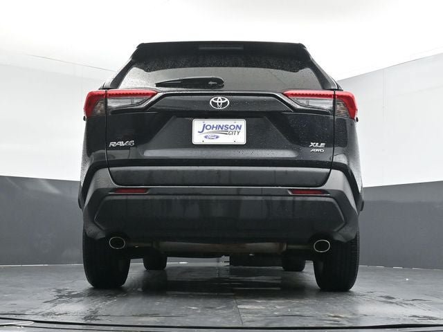 Used 2023 Toyota RAV4 XLE AWD/4WD image 32