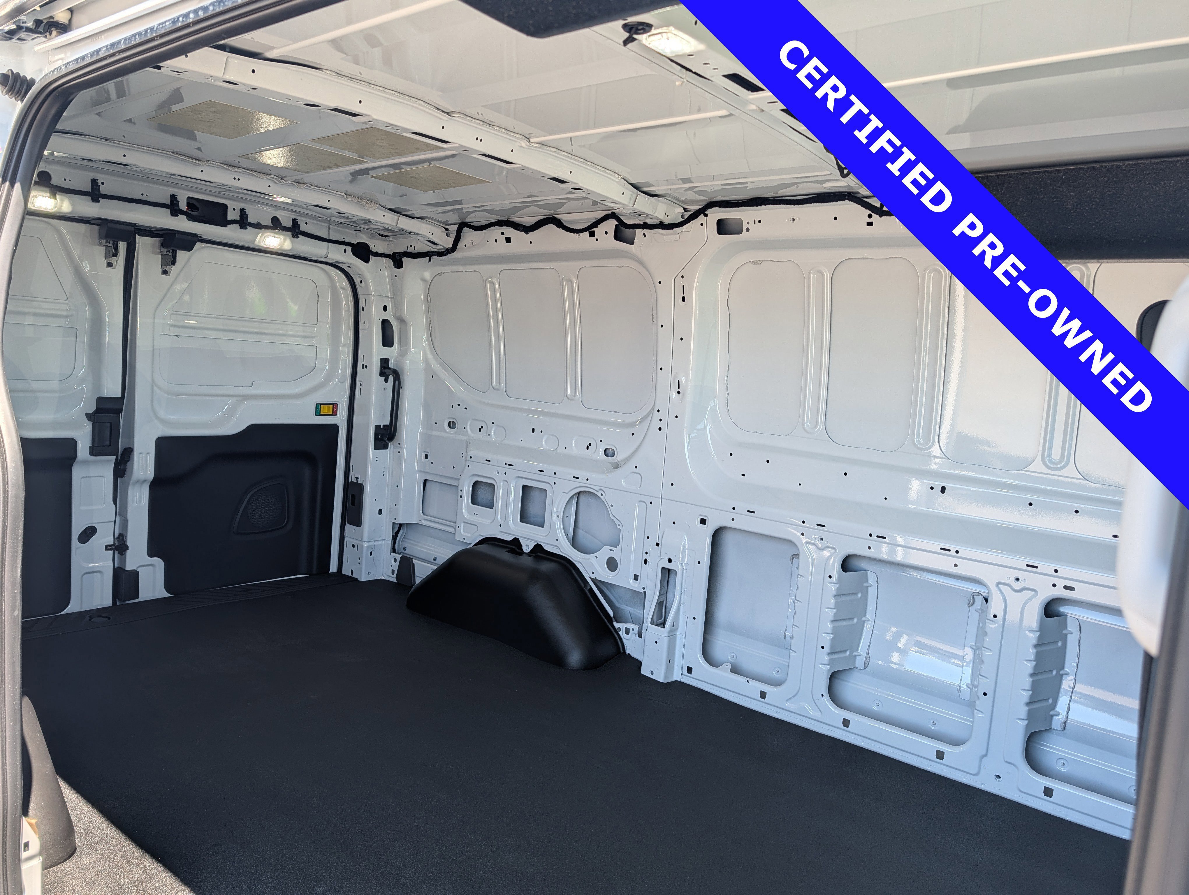 Certified 2024 Ford Transit 250 Low Roof image 15