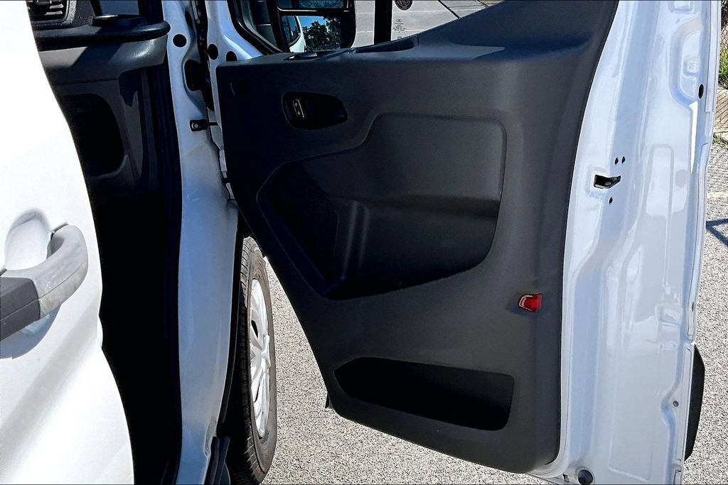 Certified 2024 Ford Transit 350 XLT RWD image 22