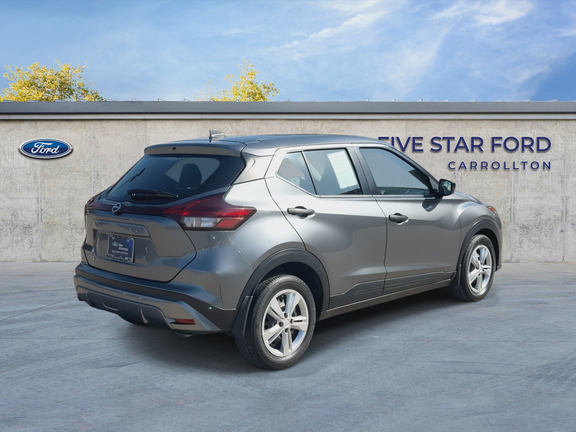 Used 2024 Nissan Kicks S FWD image 8
