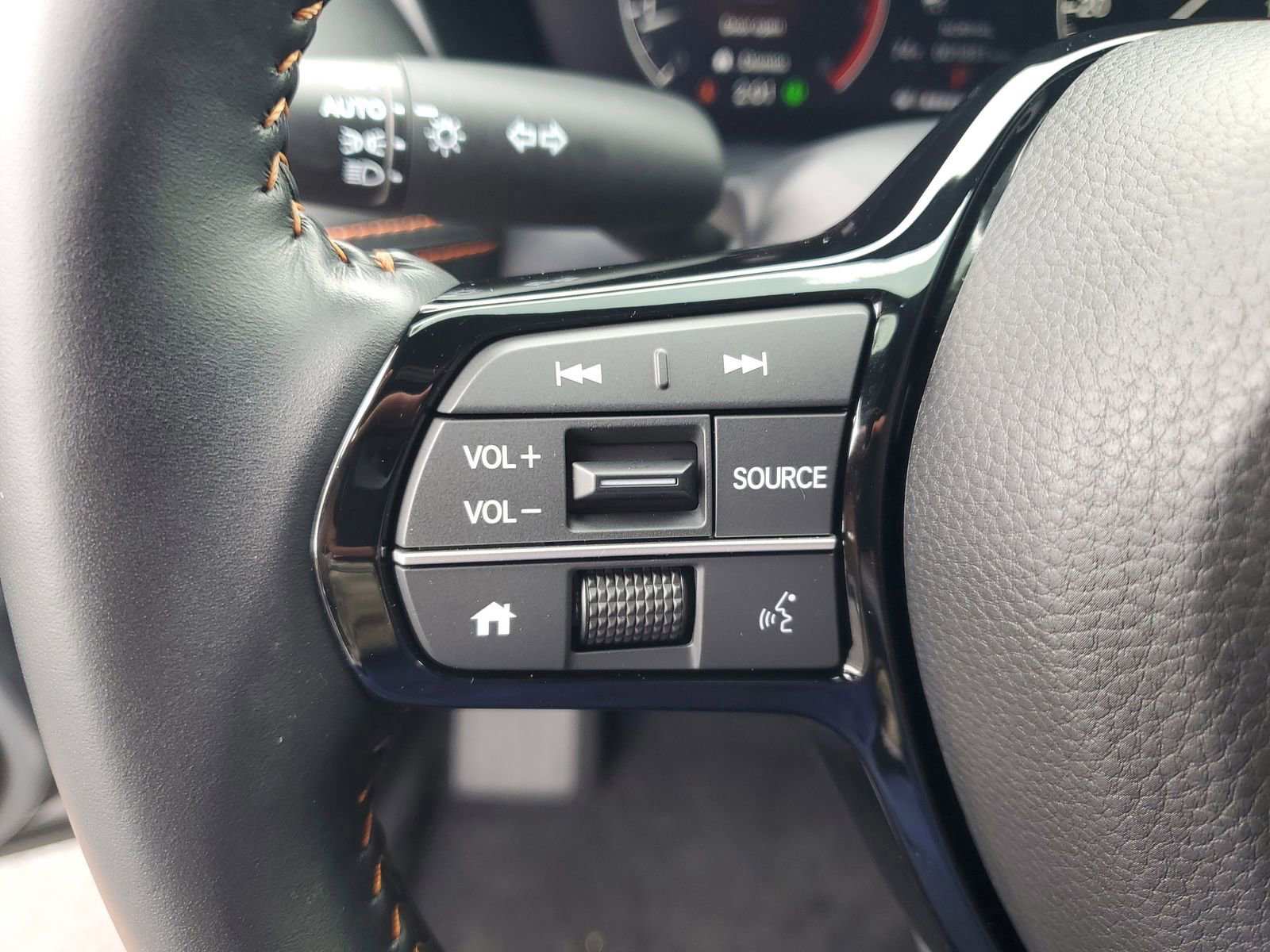 Used 2025 Honda HR-V Sport image 18