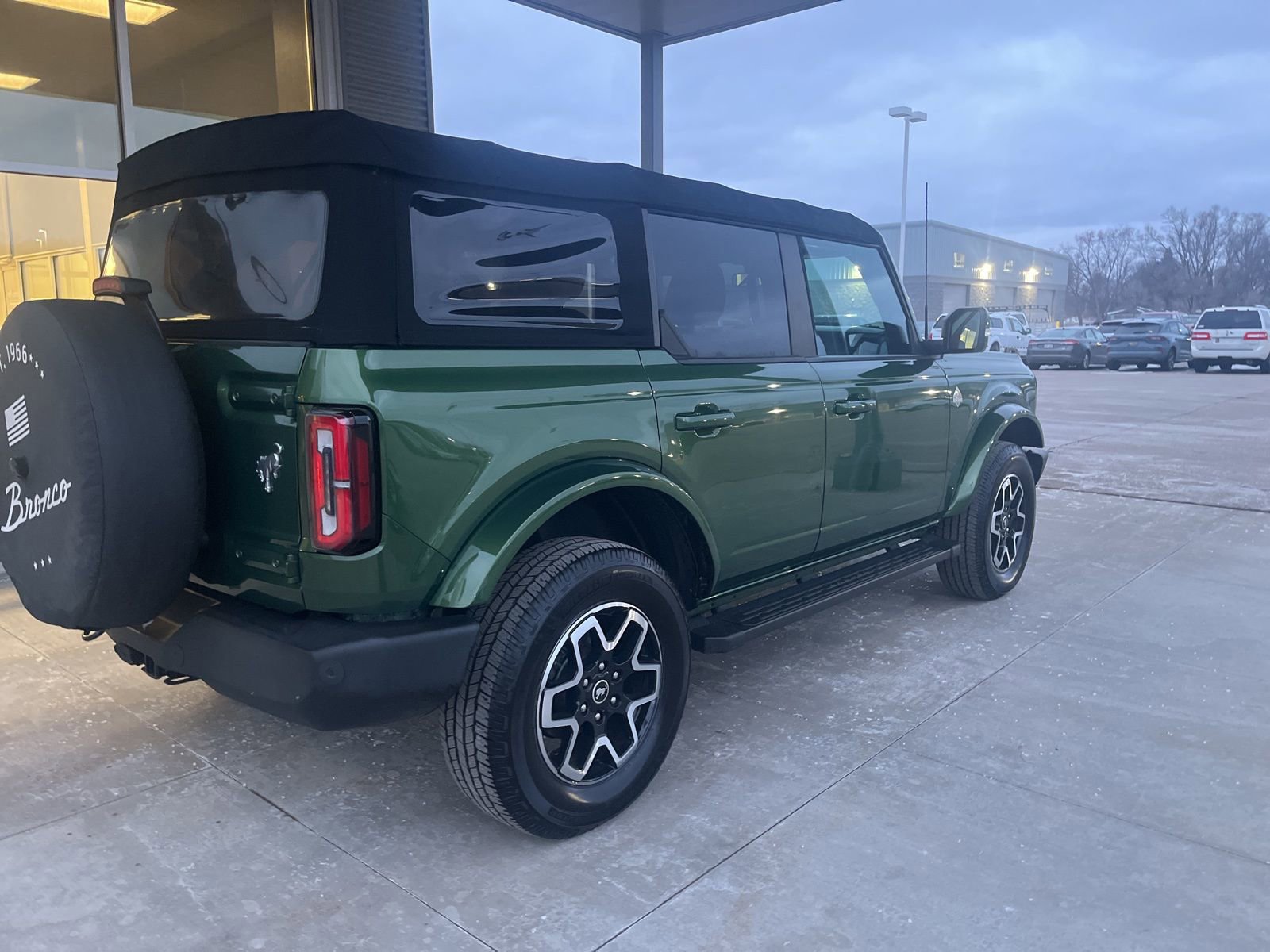 Certified 2022 Ford Bronco Outer Banks image 4
