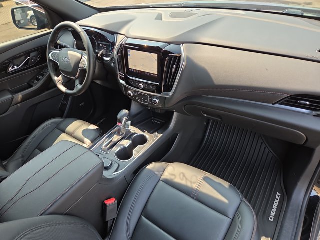 Used 2023 Chevrolet Traverse RS AWD/4WD image 18