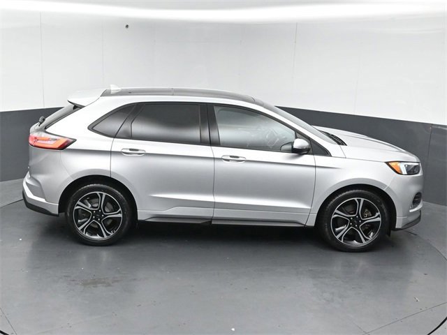 Certified 2019 Ford Edge ST w/ Convenience Package image 18