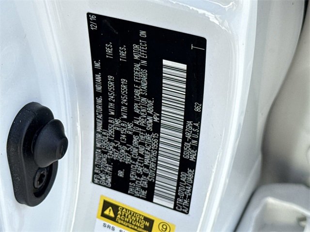 Used 2017 Toyota Highlander Limited image 50