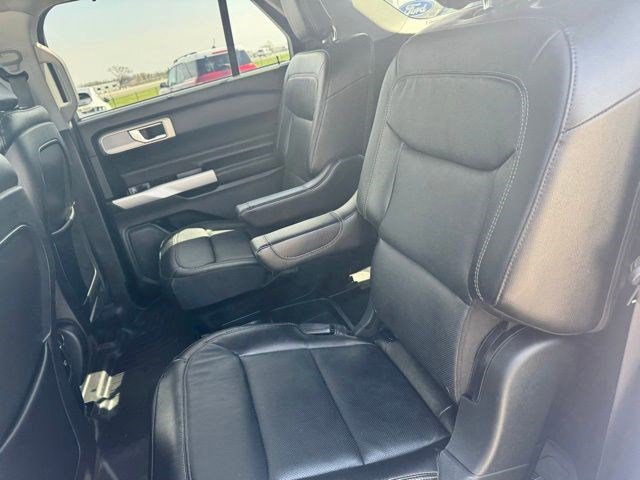 Certified 2020 Ford Explorer Limited w/ Class III Trailer Tow Package image 24