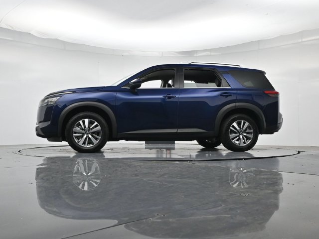 Used 2025 Nissan Pathfinder SL FWD image 39