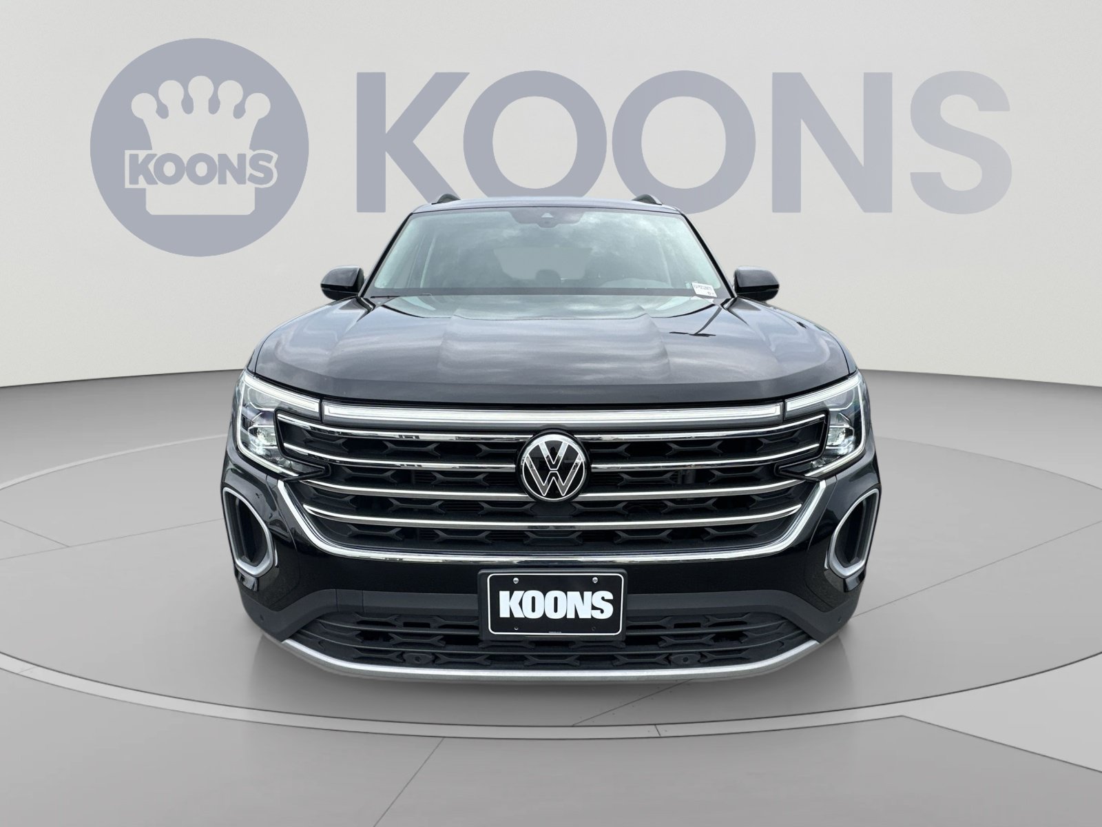 Used 2025 Volkswagen Atlas SE AWD/4WD image 4