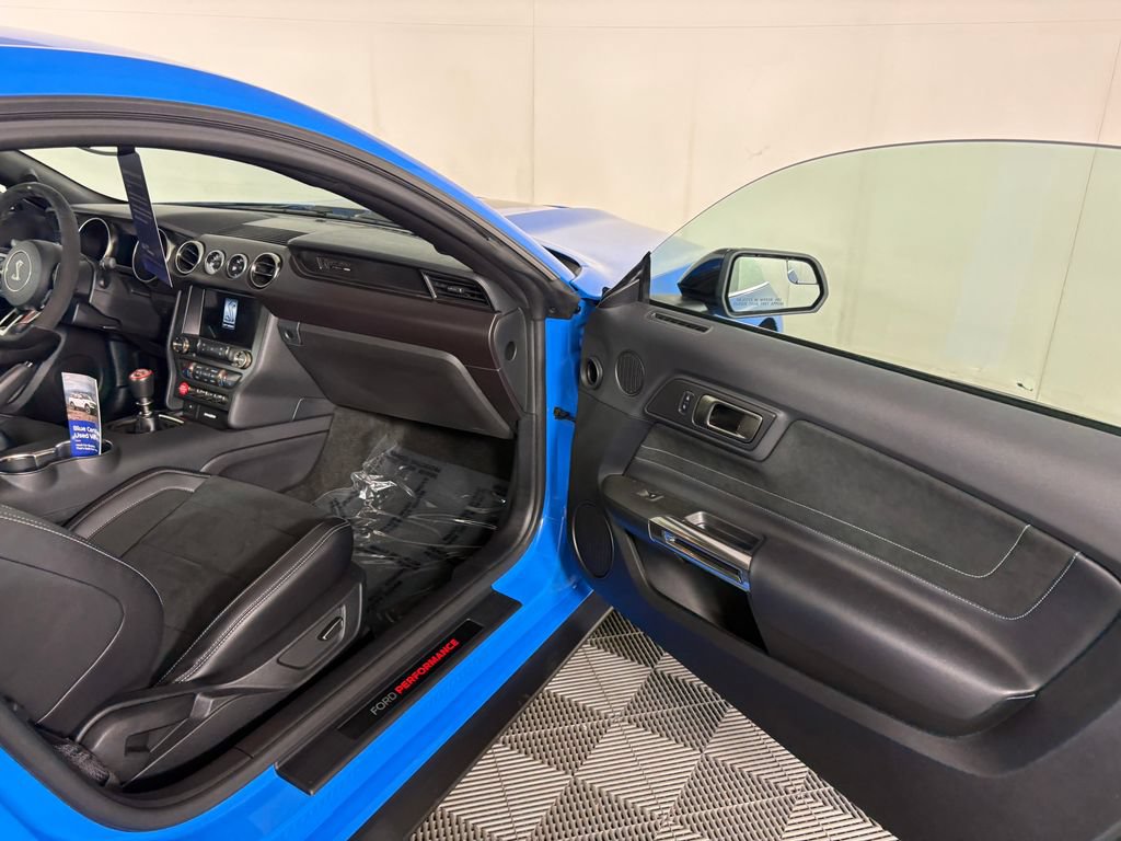 Certified 2017 Ford Mustang Shelby GT350 RWD image 31