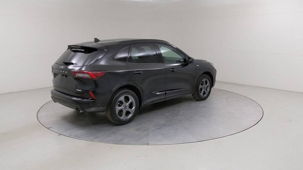 Certified 2024 Ford Escape ST-Line w/ Tech Pack #1 AWD/4WD image 14